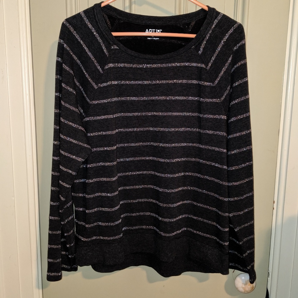 Apt 9 long sleeve  light weight sweater